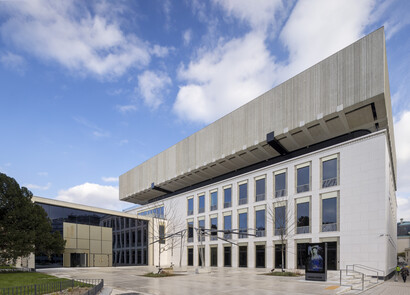 Façade du Musée de Vienne, le verre SageGlass est teinté.